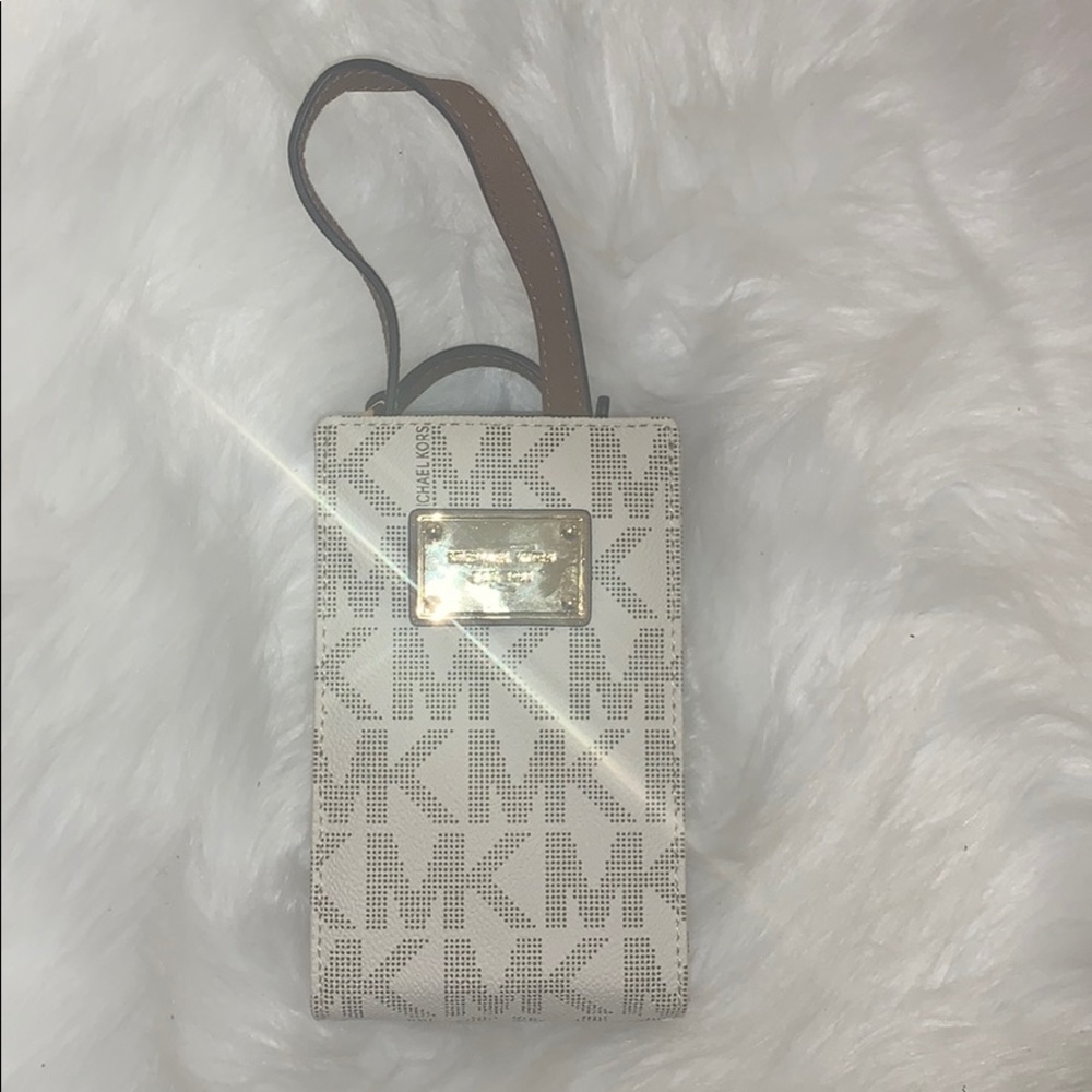 Negotiable‼️ Michael Kors crossbody